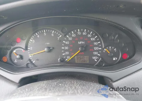 2000 Ford Focus Zx3 z USA, uszkodzony, nr VIN 3FAFP313XYR251996